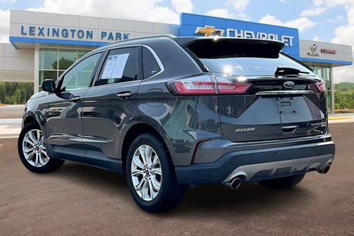 2020 Ford Edge Titanium