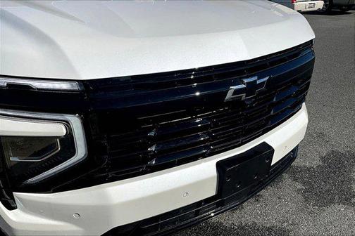 2025 Chevrolet Suburban RST