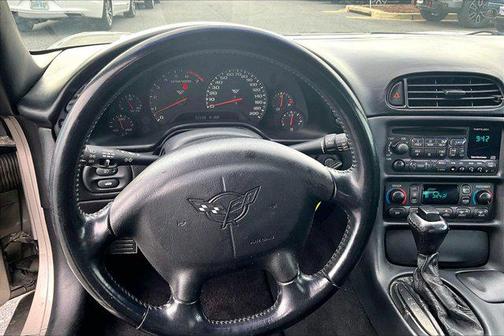 2000 Chevrolet Corvette Base