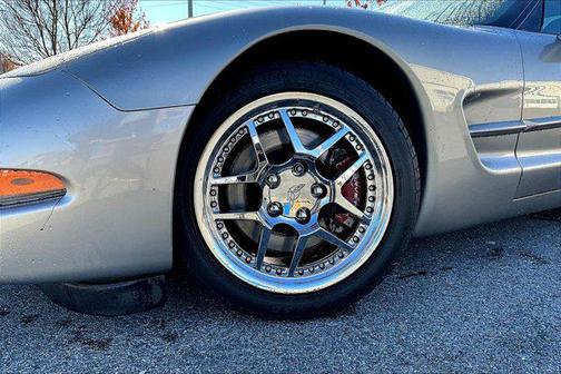 2000 Chevrolet Corvette Base