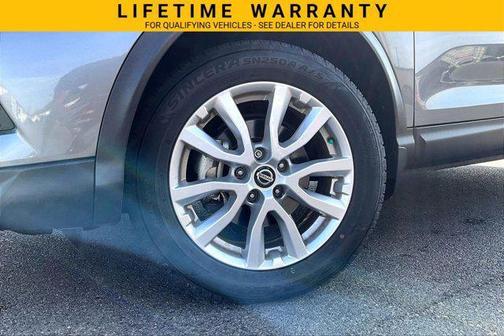 Gun Metallic 2022 Nissan Rogue Sport SV