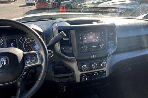 2022 RAM 3500 Tradesman Crew Cab 4x2 8' Box