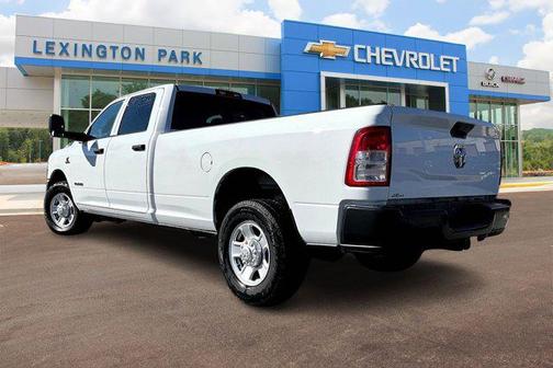 2022 RAM 3500 Tradesman Crew Cab 4x2 8' Box