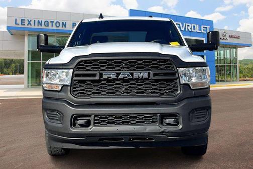 2022 RAM 3500 Tradesman Crew Cab 4x2 8' Box