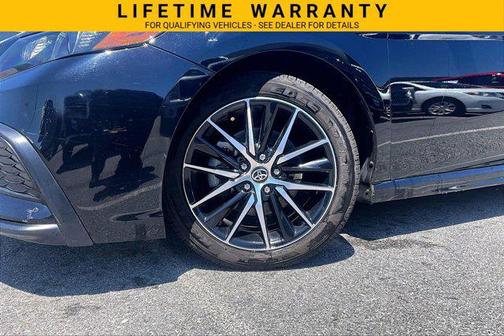 Midnight Black Metallic 2021 Toyota Camry SE