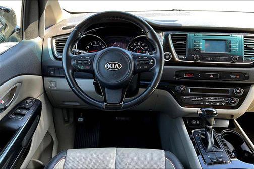 2016 Kia Sedona EX