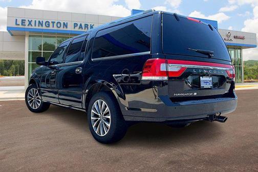 2016 Lincoln Navigator Select