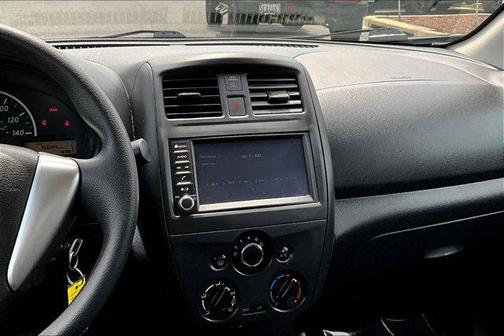 2019 Nissan Versa 1.6 S