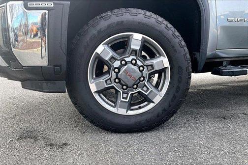 2025 GMC Sierra 2500 SLT