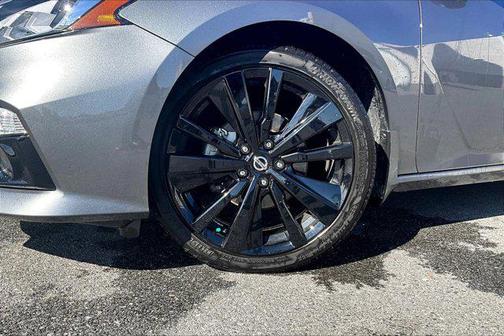 2022 Nissan Altima SR Intelligent AWD