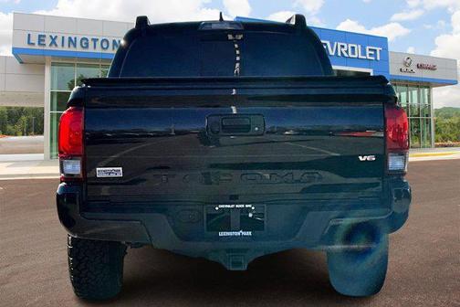 2019 Toyota Tacoma SR