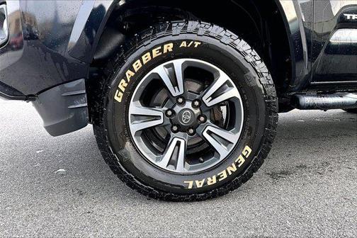 2019 Toyota Tacoma SR