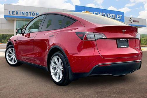 2022 Tesla Model Y Long Range Dual Motor All-Wheel Drive