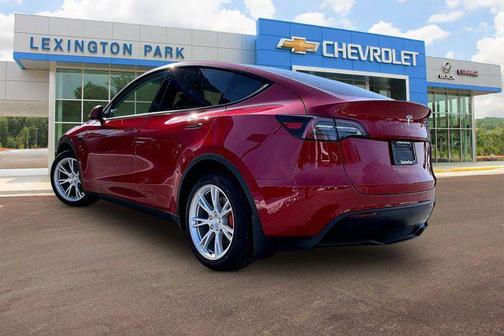 2022 Tesla Model Y Long Range Dual Motor All-Wheel Drive