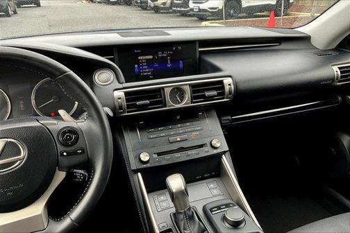 2015 Lexus IS 250 Crafted Line
