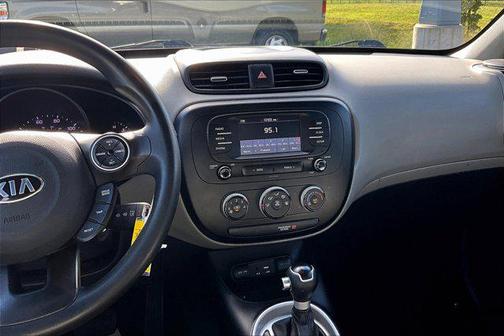 2017 Kia Soul Base