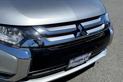 2018 Mitsubishi Outlander ES