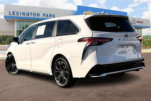 2023 Toyota Sienna XSE 7 Passenger