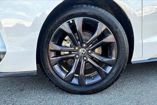 2023 Toyota Sienna XSE 7 Passenger