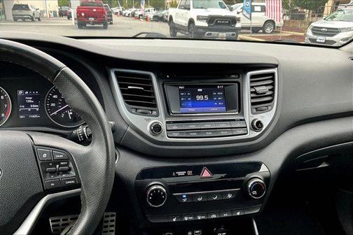 2017 Hyundai TUCSON Night