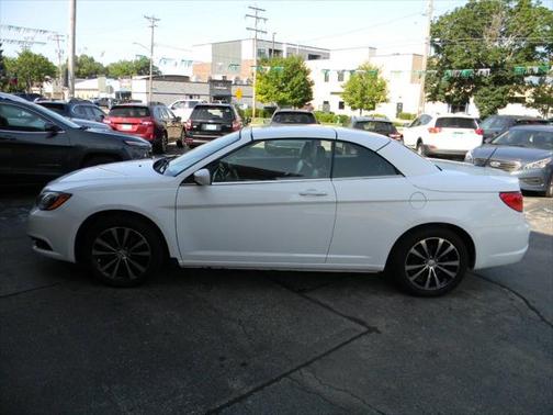 2011 Chrysler 200 S
