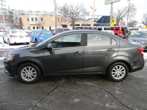 2017 Chevrolet Sonic LT