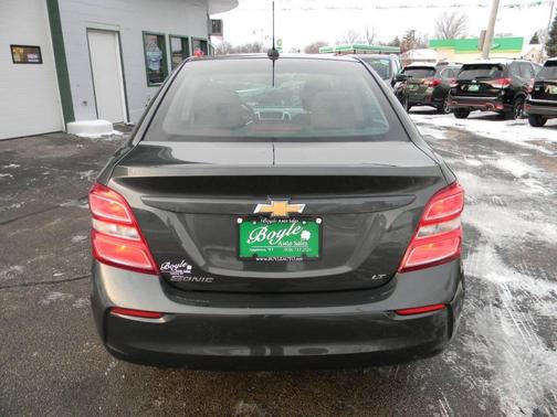 2017 Chevrolet Sonic LT