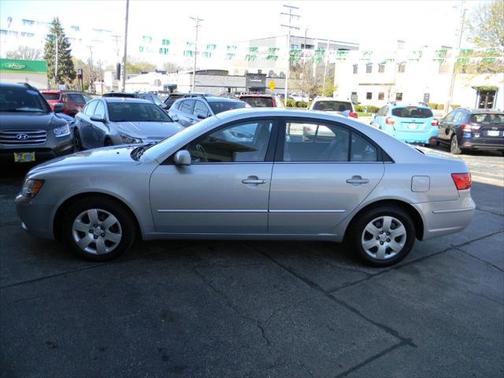 2010 Hyundai SONATA GLS