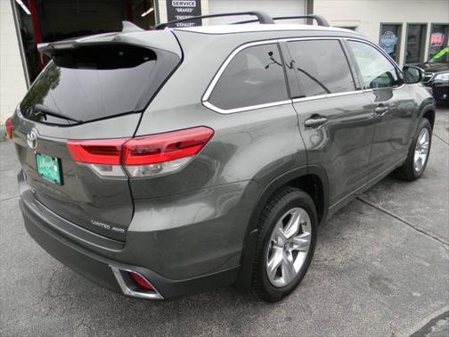 2017 Toyota Highlander Limited