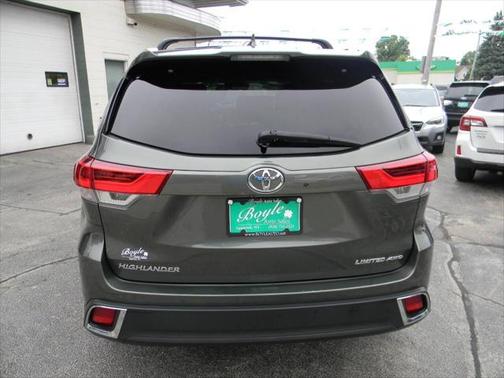 2017 Toyota Highlander Limited