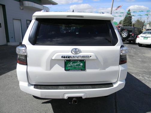Super White 2016 Toyota 4Runner SR5