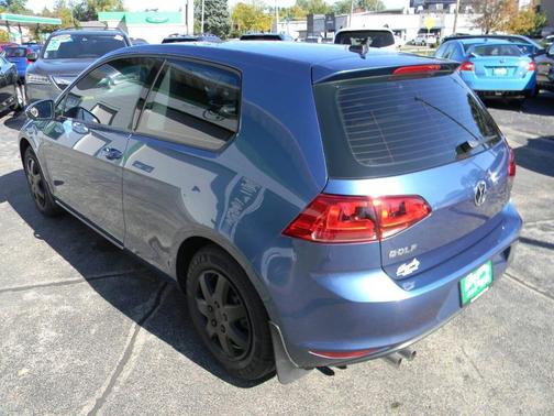2015 Volkswagen Golf Launch Edition 2-Door
