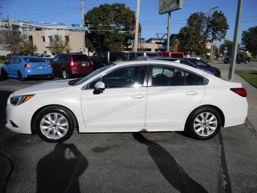 2017 Subaru Legacy Premium