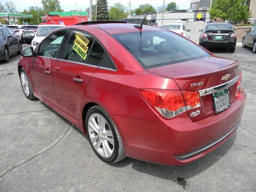 Maroon 2014 Chevrolet Cruze LTZ