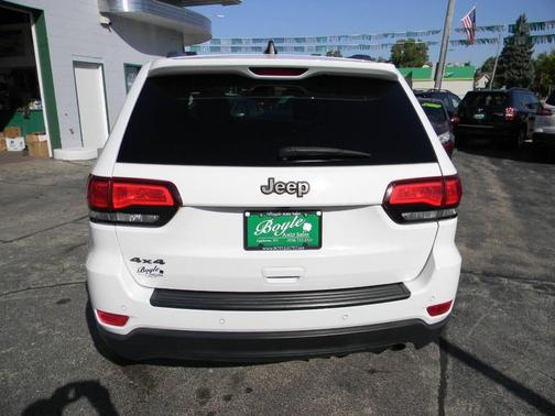2016 Jeep Grand Cherokee Laredo