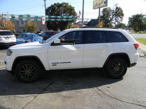 2016 Jeep Grand Cherokee Laredo