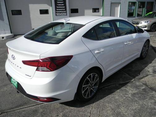 2020 Hyundai ELANTRA Limited
