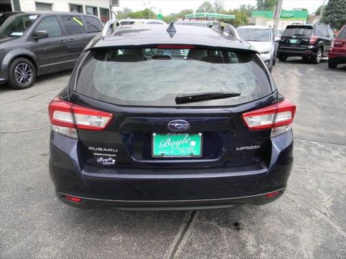 2019 Subaru Impreza 2.0i Premium