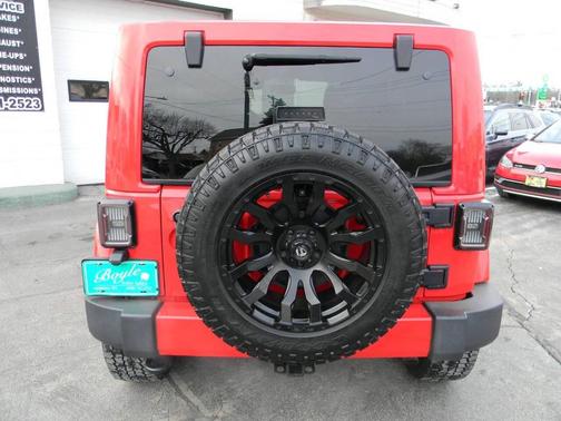 2016 Jeep Wrangler Unlimited Sahara