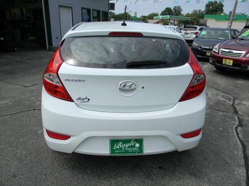 2012 Hyundai Accent GS