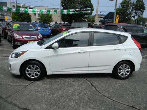 2012 Hyundai Accent GS