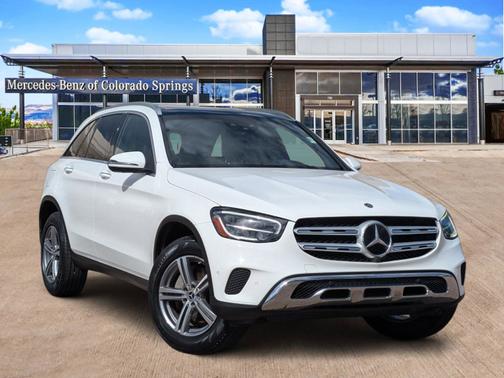 Polar White 2022 Mercedes-Benz GLC 300