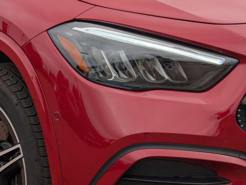 MANUFAKTUR Patagonia Red Metallic 2025 Mercedes-Benz GLA 250