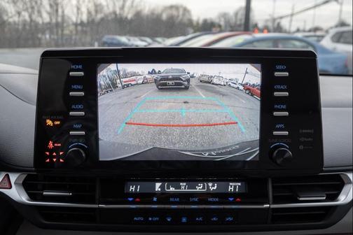 2024 Toyota Sienna LE