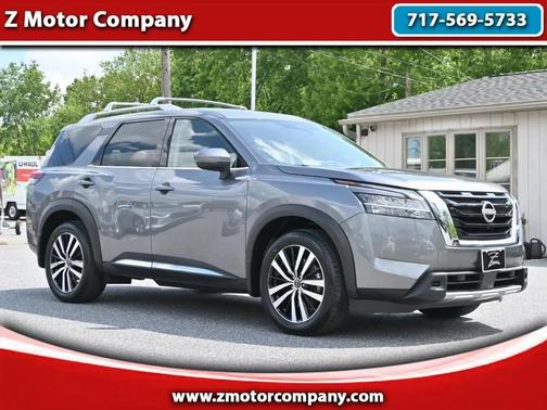 Gun Metallic 2023 Nissan Pathfinder Platinum 4WD