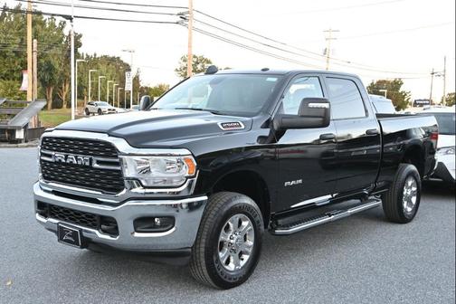 2024 RAM 2500 Big Horn Crew Cab 4x4 6'4' Box