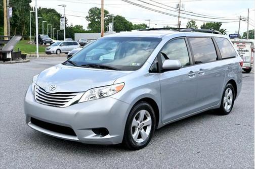 2015 Toyota Sienna LE