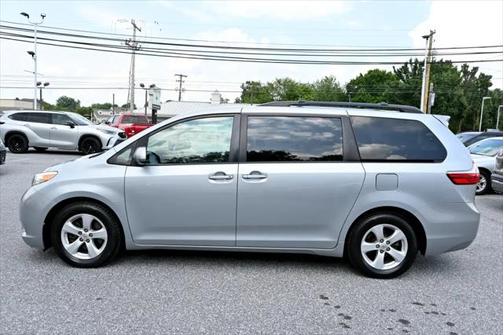 2015 Toyota Sienna LE