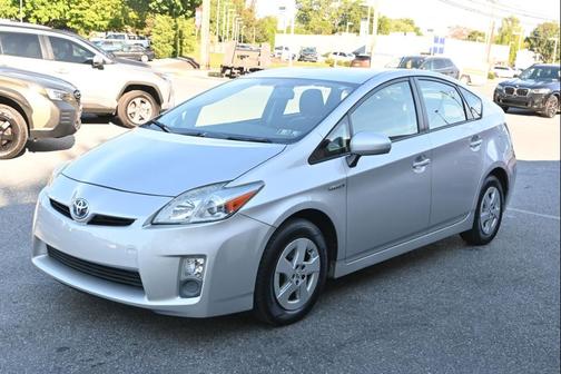 2010 Toyota Prius III
