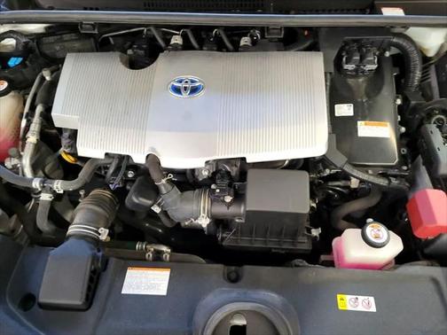 2019 Toyota Prius L